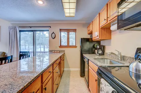Kitchen - 6 River Run Dr # O, Bartlett, NH 03812 photo 1 of 3