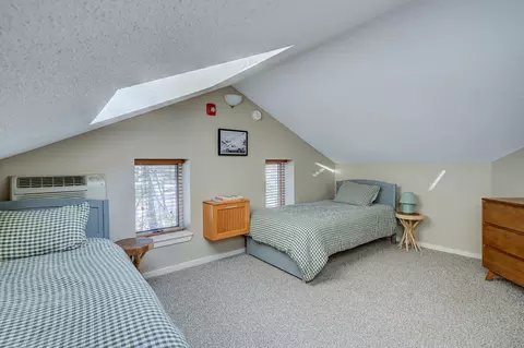 Bedroom - 6 River Run Dr # O, Bartlett, NH 03812 photo 6 of 7