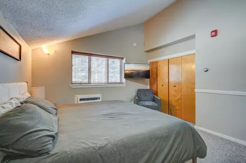 Bedroom - 6 River Run Dr # O, Bartlett, NH 03812 photo 3 of 7