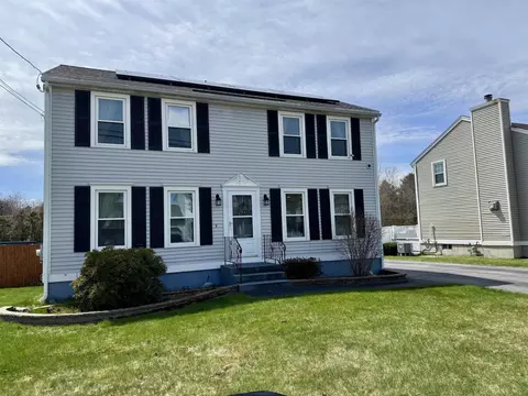 31 Aaron Dr, Manchester, NH 03109
