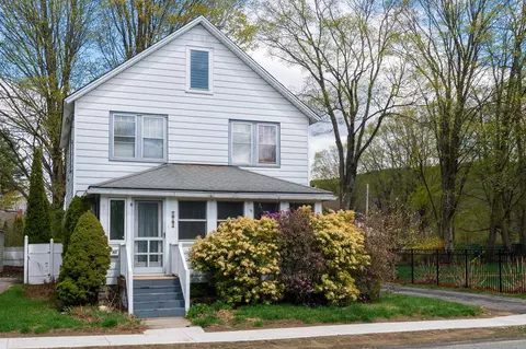 117 Oak Grove Ave, Brattleboro, VT 05301