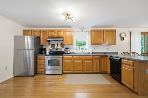 Kitchen - 2 Arthur Ave, Hooksett, NH 03106 photo 1 of 3