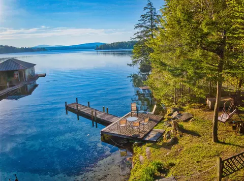 121 Garnet St, Sunapee, NH 03782