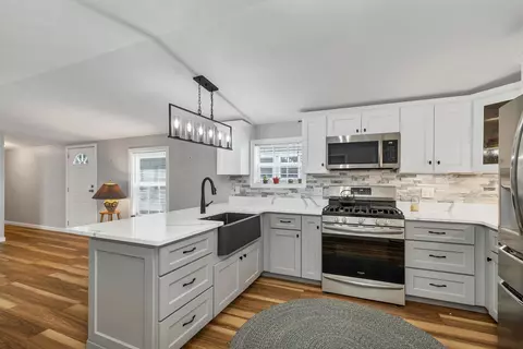 20 E Marina Rd, Gilford, NH 03249