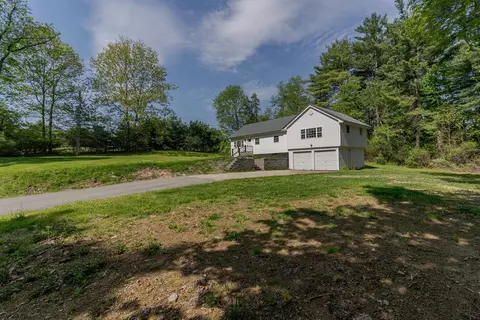 126 Watson Rd, Dover, NH 03820