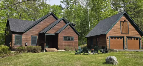 96 Hawkwood Ln, White River Junction, VT 05001