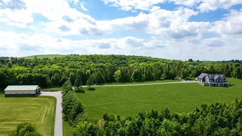 700 Whittier Rd, Derby Line, VT 05830