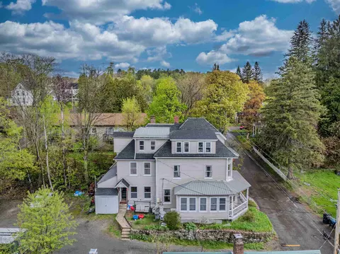 35 Jackson St, Littleton, NH 03561