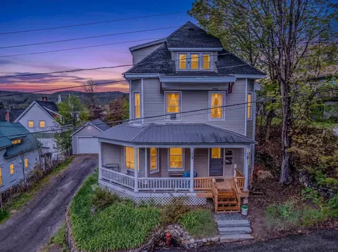 35 Jackson St, Littleton, NH 03561