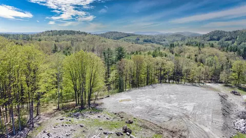149 Old County Rd, Plainfield, NH 03781