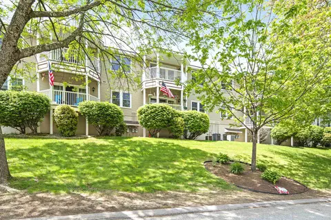 690 S Porter St #31, Manchester, NH 03103