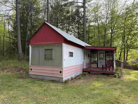 21 Hollow Ln, Gilford, NH 03249