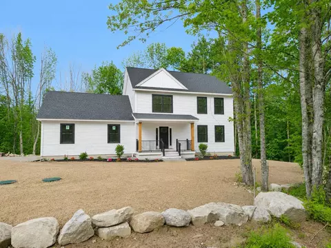 lot8 Bay Rd, Farmington, NH 03835