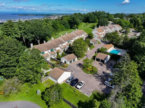 545 S Prospect St #30, Burlington, VT 05401