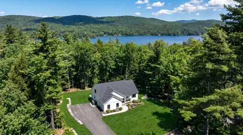 203 Bunker Rd, New London, NH 03257