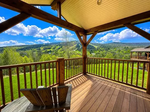 7 Overbrook Dr # C, Dover, VT 05356
