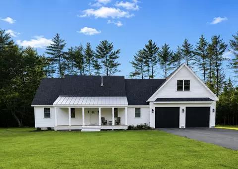 7 Lyndsay Ln, Tuftonboro, NH 03816