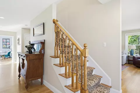 Entry Way - 17 Dudley Rd, Brentwood, NH 03833 photo 2 of 4