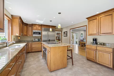 Kitchen - 17 Dudley Rd, Brentwood, NH 03833 photo 1 of 3