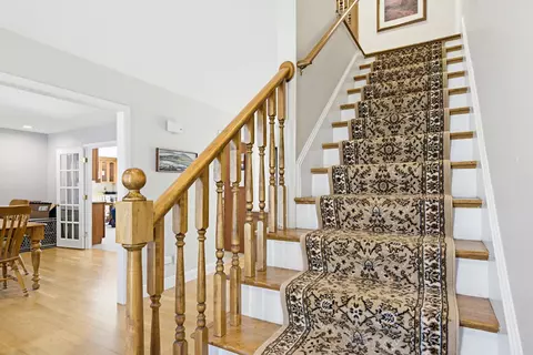 Entry Way - 17 Dudley Rd, Brentwood, NH 03833 photo 3 of 4