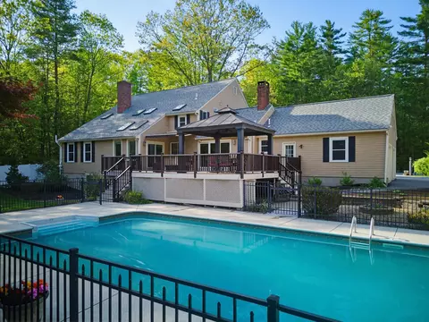 Exterior - 17 Dudley Rd, Brentwood, NH 03833 photo 1 of 14