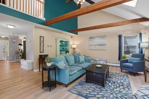 Living - 3 Purington Ln #B, Hampton, NH 03842 photo 2 of 2