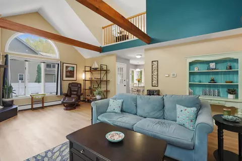 Living - 3 Purington Ln #B, Hampton, NH 03842 photo 1 of 2