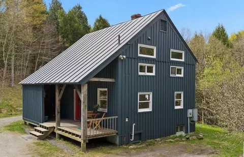 278 Spring Rd, Tunbridge, VT 05077