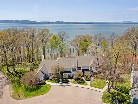 73 Northshore Dr, Burlington, VT 05408
