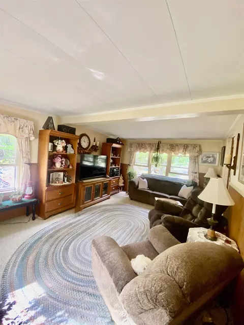 Living - 95 Albany Ave, Bartlett, NH 03812 photo 2 of 2