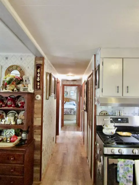 Entry Way - 95 Albany Ave, Bartlett, NH 03812 photo 1 of 1