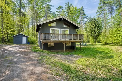 41 Tabor Cir, Albany, NH 03818