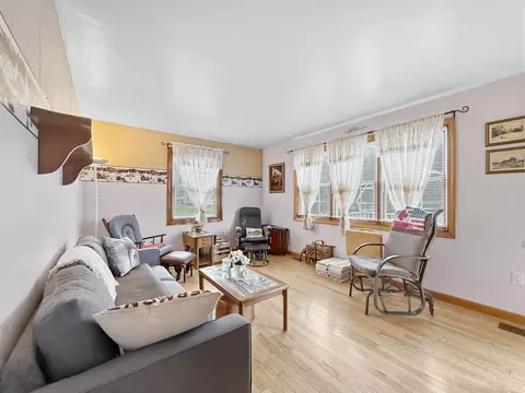 Living - 347 River Rd, Canaan, VT 05902 photo 3 of 3