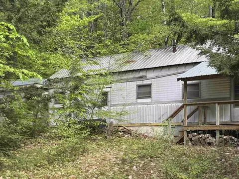 67 Old Pound Rd, Effingham, NH 03882