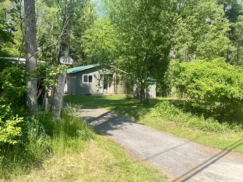 228 Button Falls Rd, Pawlet, VT 05775