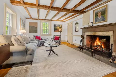 962 Raymond Rd, Danby, VT 05739