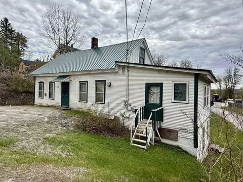 23 River Rd, Stowe, VT 05672