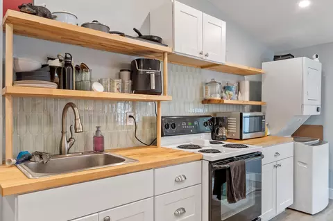 Kitchen - 28-30 Thorwald Ave, Hampton, NH 03842 photo 2 of 4