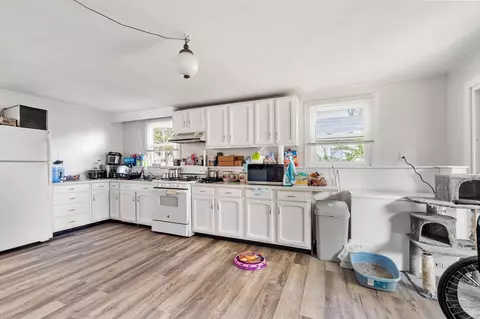 Kitchen - 28-30 Thorwald Ave, Hampton, NH 03842 photo 3 of 4