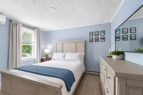 Bedroom - 28-30 Thorwald Ave, Hampton, NH 03842 photo 1 of 6