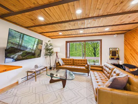 Living - 774 E Mountain Rd #E6, Killington, VT 05751 photo 6 of 7