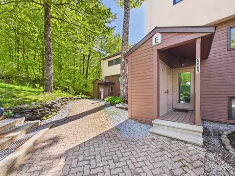 Exterior - 774 E Mountain Rd #E6, Killington, VT 05751 photo 7 of 9