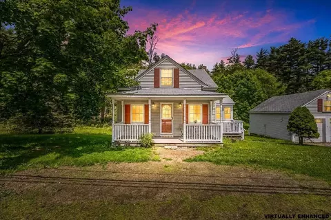 45 Old Center Rd, Deerfield, NH 03037