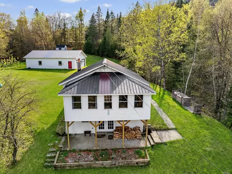 127 Hollow Rd, Stewartstown, NH 03576
