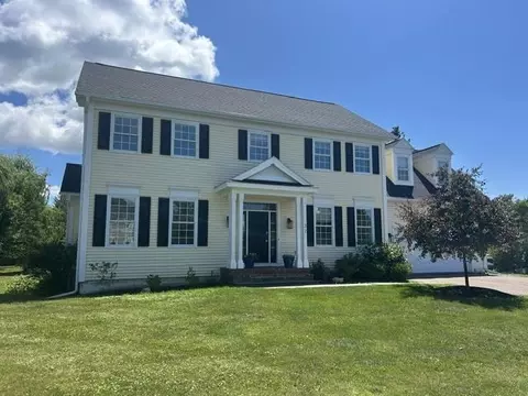 37 Tabor Pl, South Burlington, VT 05403