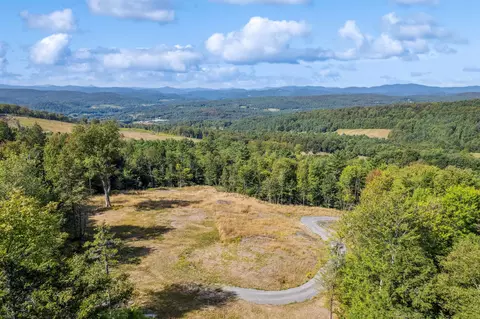 1985 Gee Hill Rd, Royalton, VT 05068