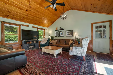 Living - 6 Percy Dr, Wolfeboro, NH 03894 photo 1 of 3