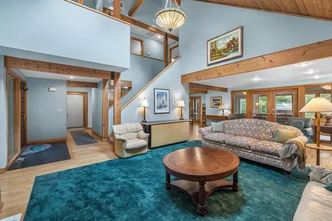 Living - 6 Old Ridge Rd, Winhall, VT 05340 photo 2 of 10