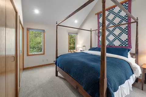 Bedroom - 6 Old Ridge Rd, Winhall, VT 05340 photo 5 of 11