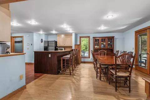 Dining - 6 Old Ridge Rd, Winhall, VT 05340 photo 1 of 2